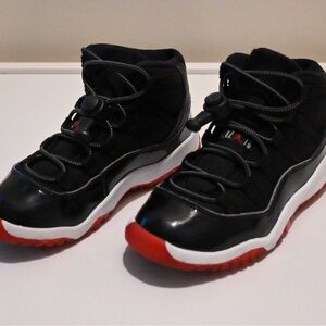 Nike Air Jordan 11 Retro "Bred" sneakers